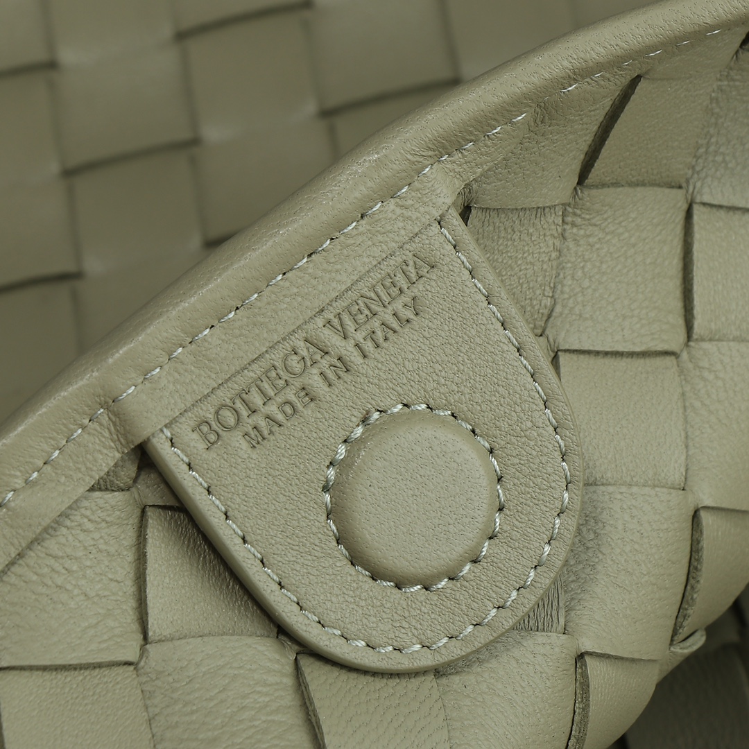 Bottega Veneta Hobo Bags